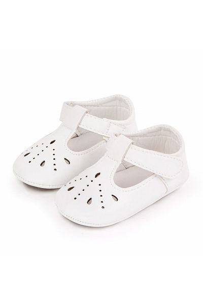 Superbaby Pantofiori albi cu puncte decupate