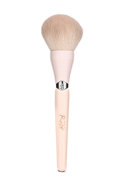 Roesıa Rose Cosmetics Rose Rich Model Blush Brush