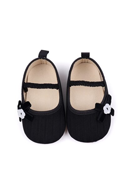 Superbaby Черни обувки с декоративни бели цветя
