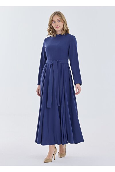 Armağan Pileli ve Kemerli Elbise