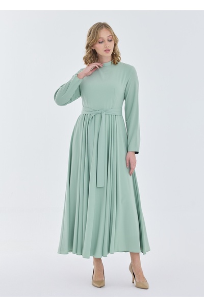 Armağan Pileli ve Kemerli Elbise