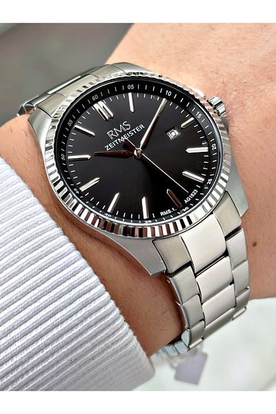 Romanson With Calendar Silver-Black Color Steel Band Steel Case Men's Wristwatch with 24 Months Guarantee 1623.02