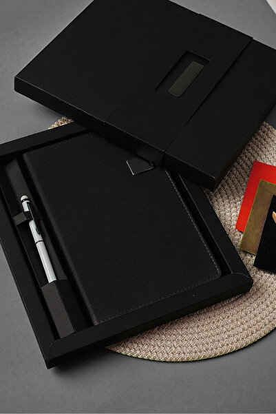 inkglo Kişiye Özel İsim Baskılı Kutulu Siyah Deri Çizgili 112 Yaprak Siyah Kalemli Not Defteri Seti