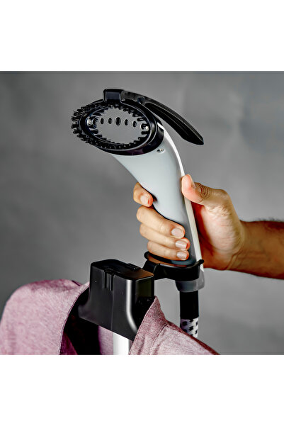 Olsenmark Garment Steamer 1.8l 2000w – Fast Heating Telescopic Pole Portable For All Fabric Types