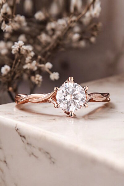 My Diamond Özel Tasarım Tektaş Pırlanta Yüzük 0.70 Karat HRD Sertifikalı