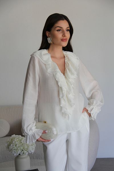 Askı Nişantaşı Ecru V-Neck Ruffle Detailed Shirt