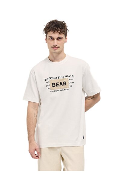 The Bear House تي شيرت رجالي كبير الحجم بياقة دائرية ونص تحفيزي مطبوع عليه عب...