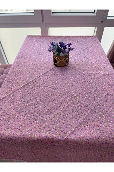 AdaEsintisi Çiçekli Masa Örtüsü