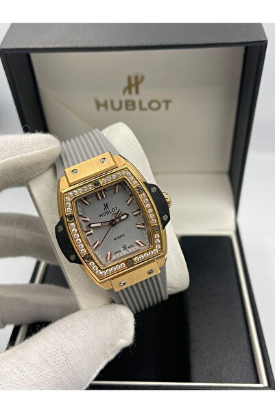 Hublot هوبلو كلاسيك نسائية القطر 33 مم منظر متميز يتمم رونقك