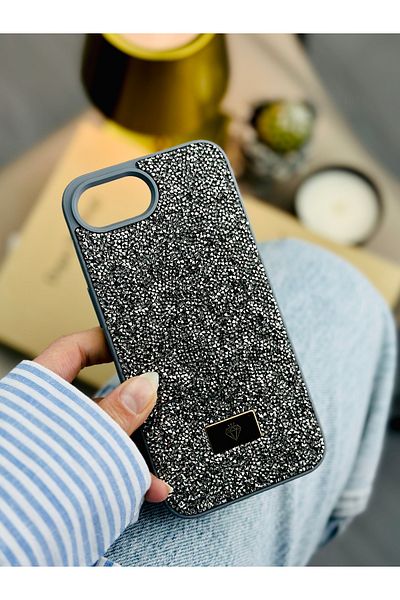 Go Aksesuar حافظة سيليكون متوافقة مع تصميم الماس والأحجار الكريمة اللامعة لهاتف iPhone 16E