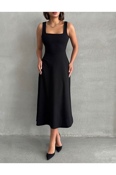 BEJNA Schwarzes Damenkleid mit quadratischem Ausschnitt und dicken Trägern