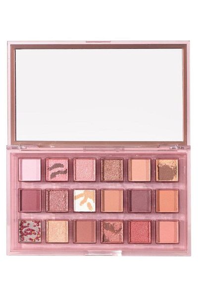 Love Me Eyeshadow Palette with 18 Colors