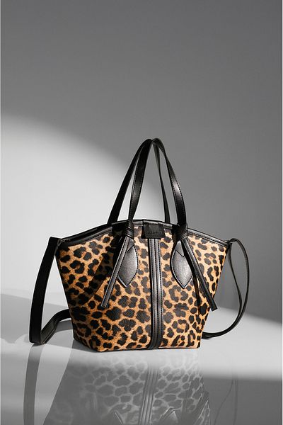 Rimense Women's Tan Leopard Patterned Faux Leather Lined Zippered Hand and Shoulder Bag