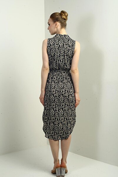 By Saygı Kadın Kruvaze Yaka Beli Kuşaklı Etnik Desen Yanları Yırtmaçlı Viskon Midi Elbise