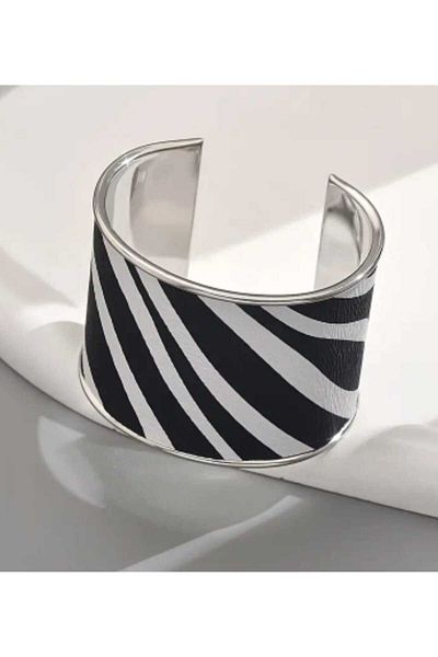 sarıyer silver Zebra Patterned Stylish Style Special Design Adjustable Open Wrist Size Zebra Steel Bracelet