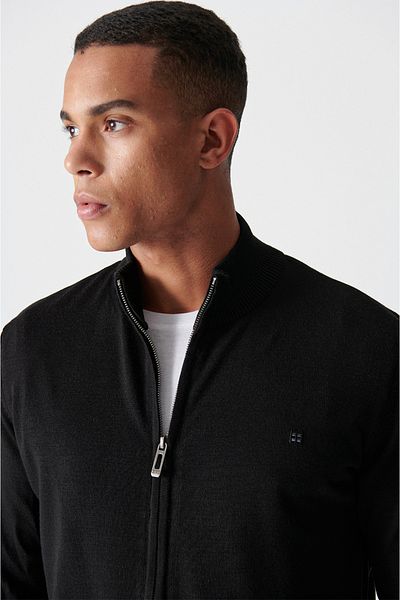 Avva Men's Black Stand Collar Zippered Basic Cardigan E 005004