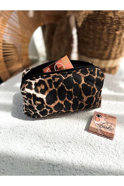 KaiHome Kaileopard Inner Lined Zippered Large Internal Volume Makeup Bag / Organizer