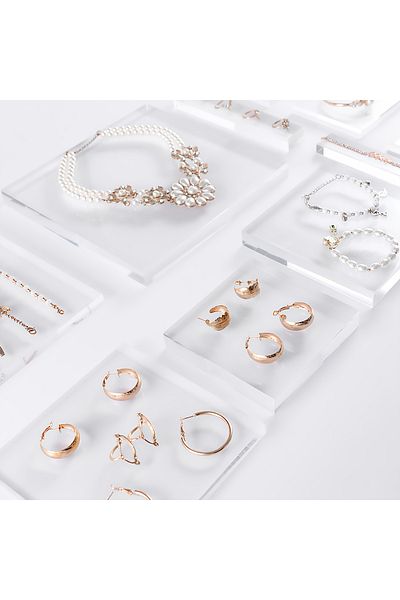 Pleksi Marketi Plexiglass Jewelry Presentation Stand - Transparent Acrylic Presentation Stand - Plexiglass Stand