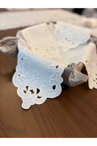 Denef Home Antique - Bread Cover with Hole Work Detail Cream - 58X58 cm 1 Piece