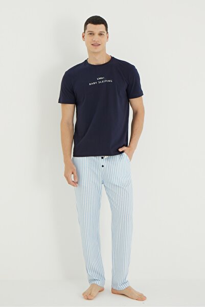 İPEKTENİM Çizgili Yazı Baskılı Couple Erkek Pijama Takımı