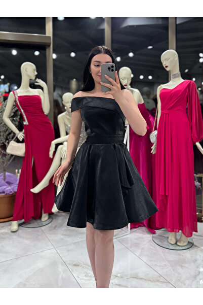 missswans Nona Omuz Detaylı Parlak Mini Eteği Kloş Elbise Abiya Siyah