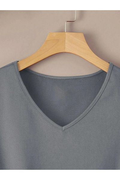 TEXTURA ✅   V-Neck Chic Blouse - Elegant and Modern Design