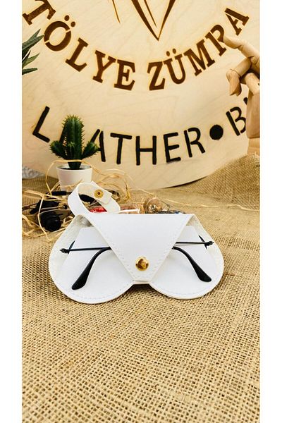 Atölyezümra Hanging Glasses Case Heart Model (White Color)