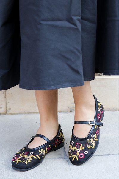 Yula Fashion Shoes Summer Ballerinas with Tulle Floral Embroidery Detail