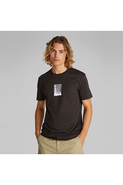 Calvin Klein Erkek Kısa Kol Kare İçinde Renk Desen Bisiklet Yaka Siyah T-Shirt J30J327522-BEH