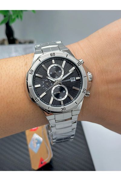 Lee Cooper Brand Steel Case Two Year Warranty 5 Atm Men's Wristwatch with Calendar