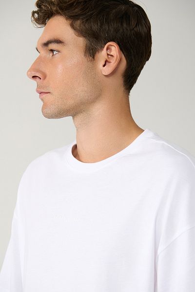 Avva Ανδρικό μπλουζάκι White Crew Neck με στάμπα 100% βαμβάκι E 001037
