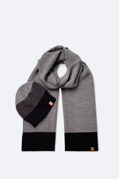 Avva Men's Black Colorblock Knitwear Scarf Beanie Set A42Y9224