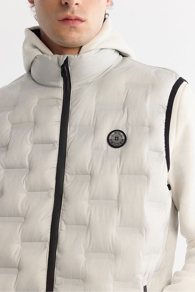 Avva Men's Gray Stand Collar Water Repellent Windproof Inflatable Lightweight Vest A42Y6505