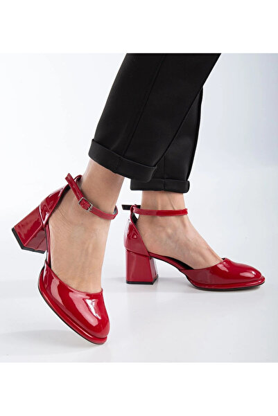İZCE MODA Topuklu platformlu karnıyarık kırmızı rugan