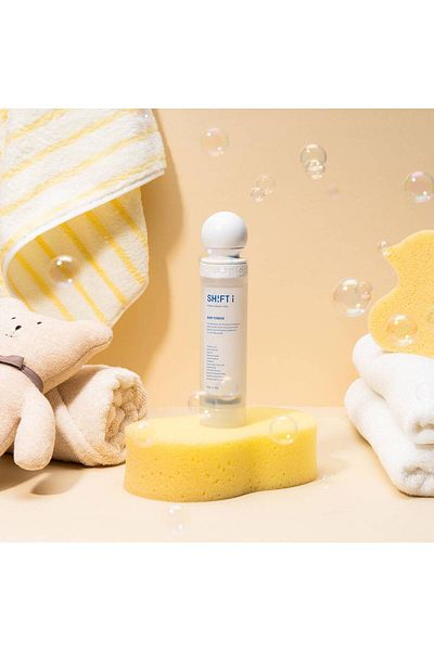 SHIFT Filter Shift 1st Edition - Baby Powder Scent Travel Shower Filter Lightweight, easy to install and fits with regular showers