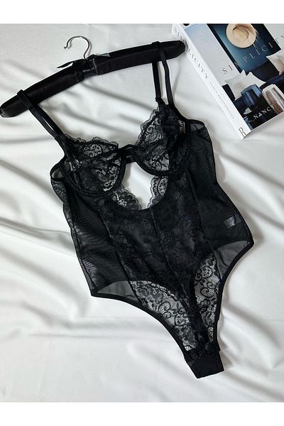 İpeksi Silky Amoria– Romantic Bodysuit with Lace & Tulle Detail