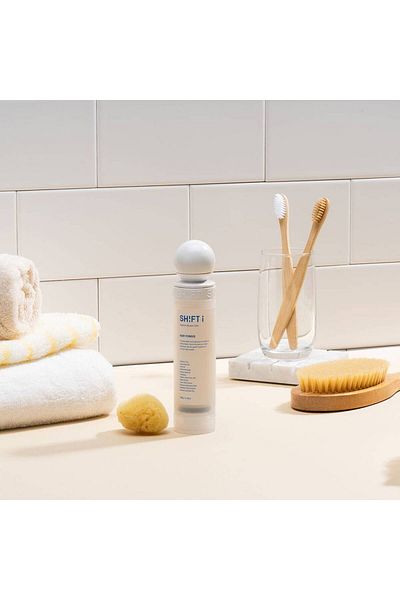 SHIFT Filter Shift 1st Edition - Baby Powder Scent Travel Shower Filter Lightweight, easy to install and fits with regular showers