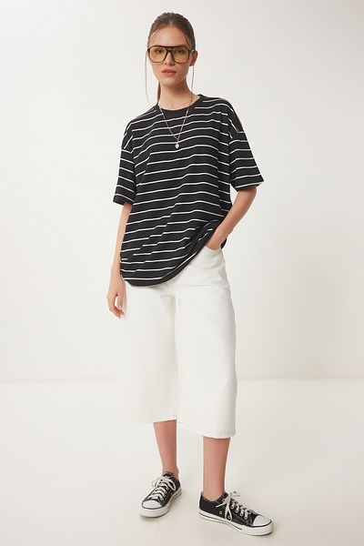 Happiness İstanbul Women's Black Striped Oversize Knitted T-Shirt Zv00285