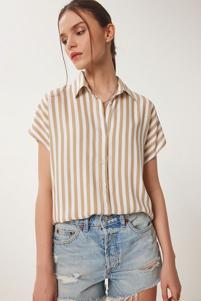 Happiness İstanbul Beige-weiß gestreiftes, kurzärmliges Viskosehemd für Damen EN00641