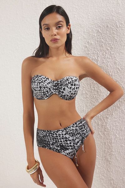 Trendyol Collection Kompaktowy zestaw bikini typu balkonetka z wysokim stanem i wzorem wężowym TBESS25BT00191