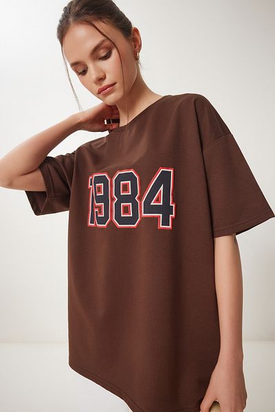 Happiness İstanbul Braunes Oversize-T-Shirt mit bedrucktem Strickmuster für Damen ZV00280