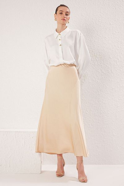Trendyol Modest Beigefarbenes, ungefüttertes, gerades Gewebe TCTSS25EE00004