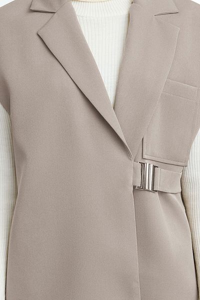 Trendyol Modest Beige Metal Accessory Detailed Woven Fabric Vest Tctaw25Yl00004
