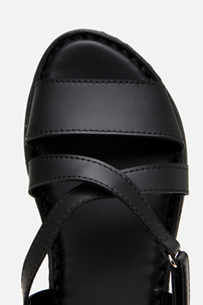 Yaya by Hotiç Black Yaya Women's Sandals