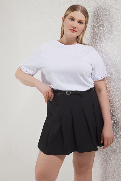Trendyol Curve White Stone Accessory Detailed Regular Fit Knitted T-Shirt
