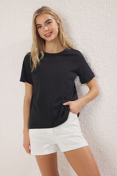 Trendyol Collection Black 100% Cotton Regular False Collar Detail T-Shirt Twoss25Ts00181