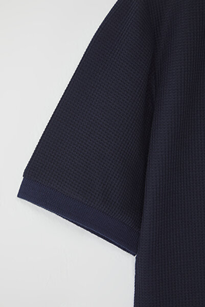 TRENDYOLKIDS Navy Blue Male Child Basic Polo Neck Short Sleeve Textured Knitted T-Shirt Tkdss25Ts00076