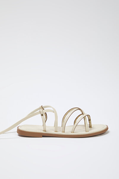 TRENDYOL SHOES Béžové kotníkové páskové žabky dámské sandály TAKSS25SD00021