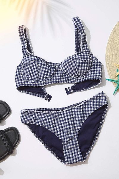 Trendyol Collection Μπαλκόνι με μοτίβο Gingham Λεπτομερές σετ κανονικού μπικίνι με υφή TBESS25BT00003