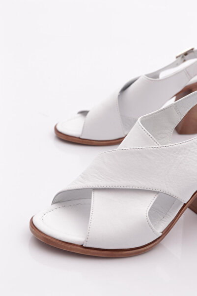 DGN 17-05 Sandale cu toc pentru femei